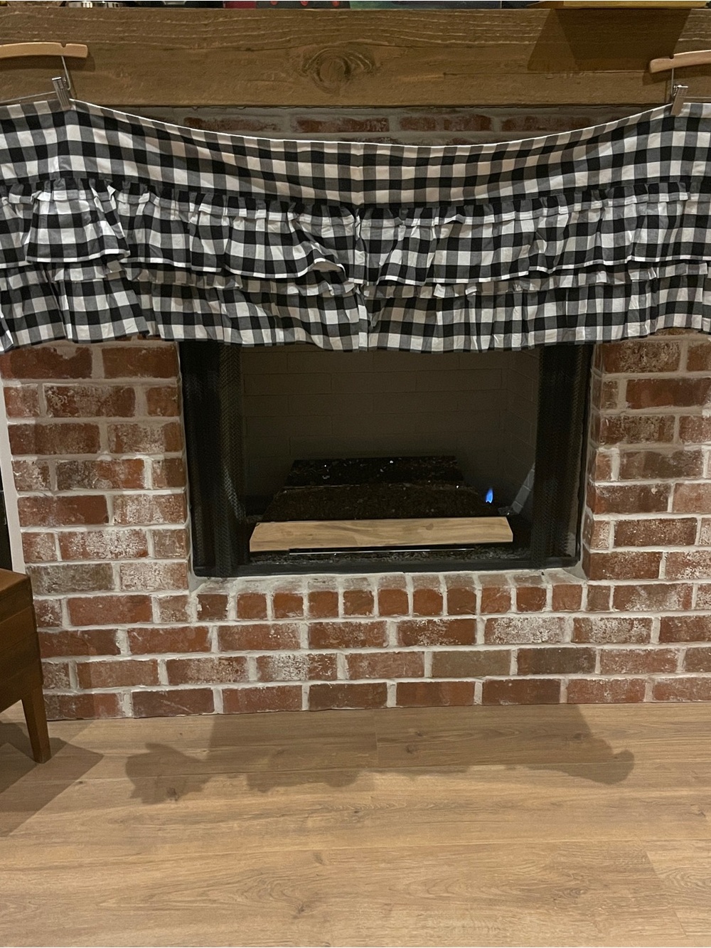 VHC Black & White Buffalo Checked Ruffled Valance Cottagecore/Farmhouse 72”x16”